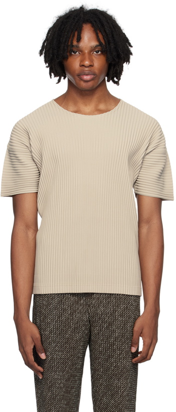 Photo: HOMME PLISSÉ ISSEY MIYAKE Beige Color Pleats T-Shirt