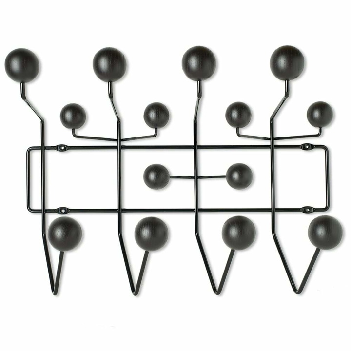Photo: Vitra Charles & Ray Eames 1953 Hang it all in Black