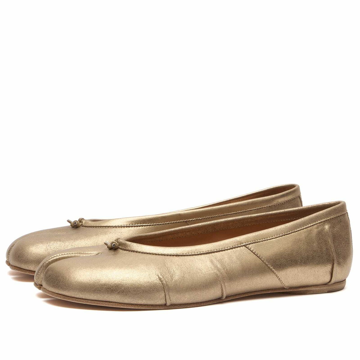 Maison Margiela Women's Tabi Ballerina in Cream/Gold