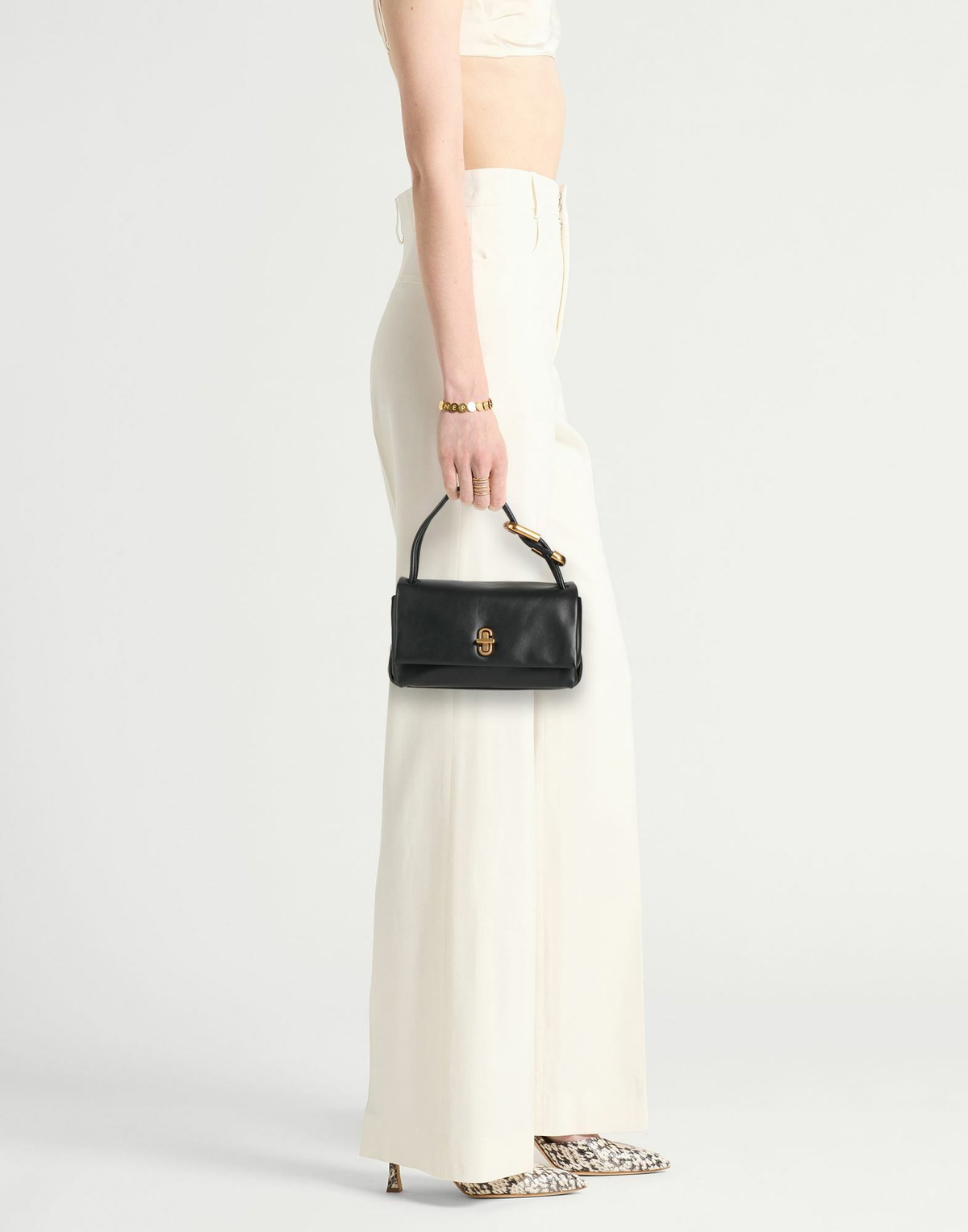 Marc Jacobs Womens Handbag in Black