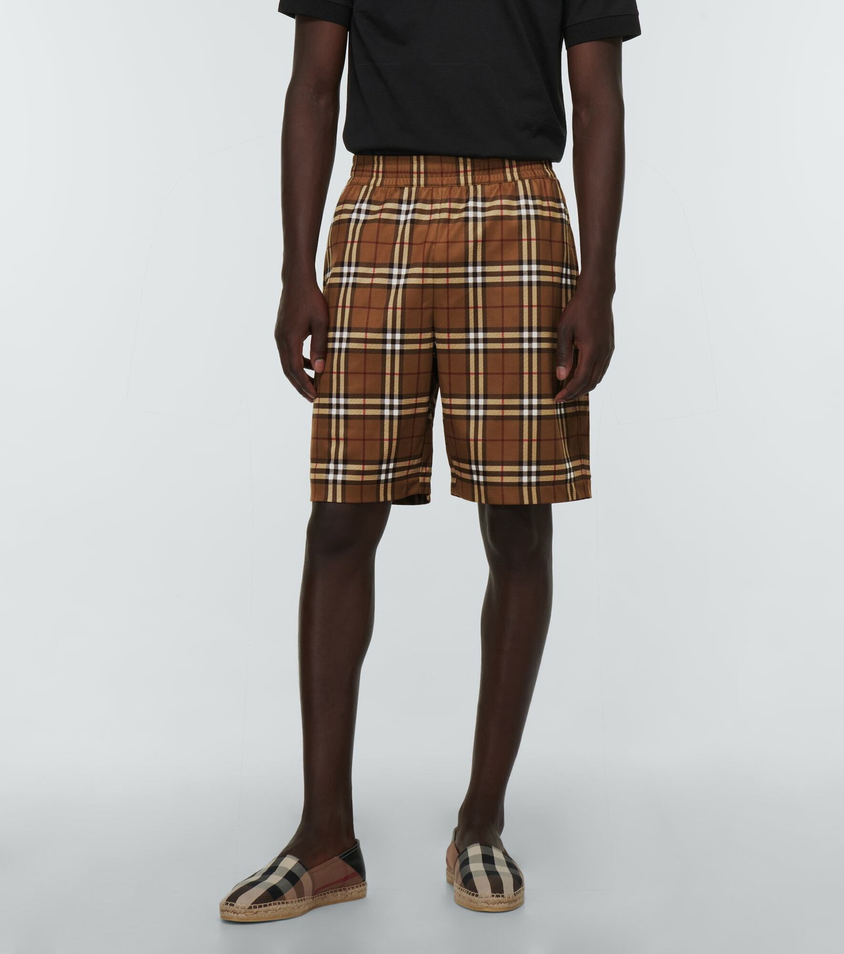 Burberry - Checked shorts