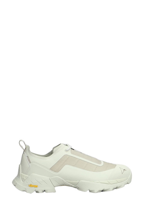 Photo: ROA Katharina Light Sneakers In White Fabric