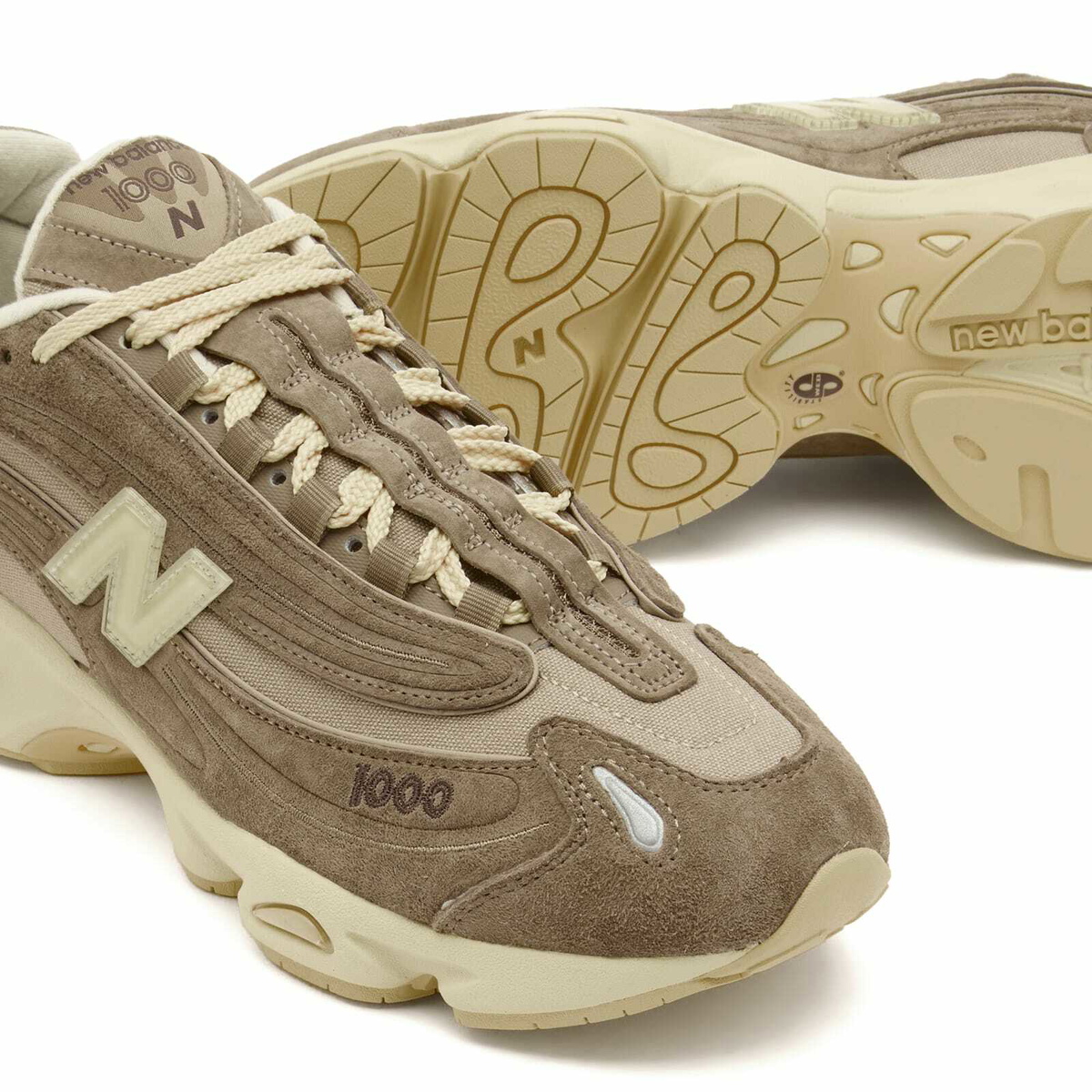 New Balance M1000LAB Sneaker in Mushroom