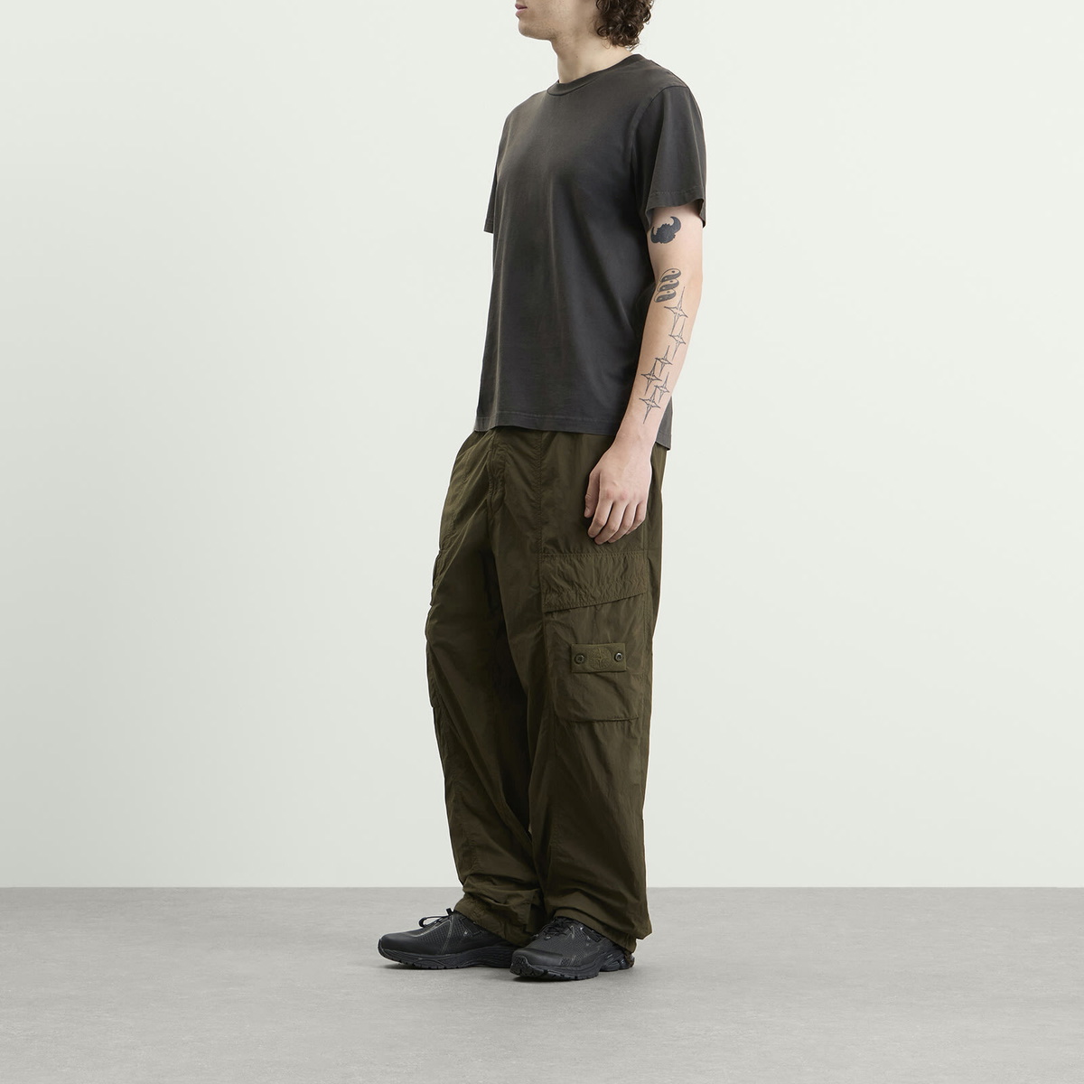 Stone Island Men's Ghost Nylon Smerigliato Cargo Trousers in Military Green