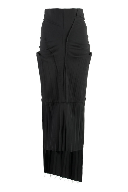 Photo: Talia Byre Asymmetric Midi-skirt