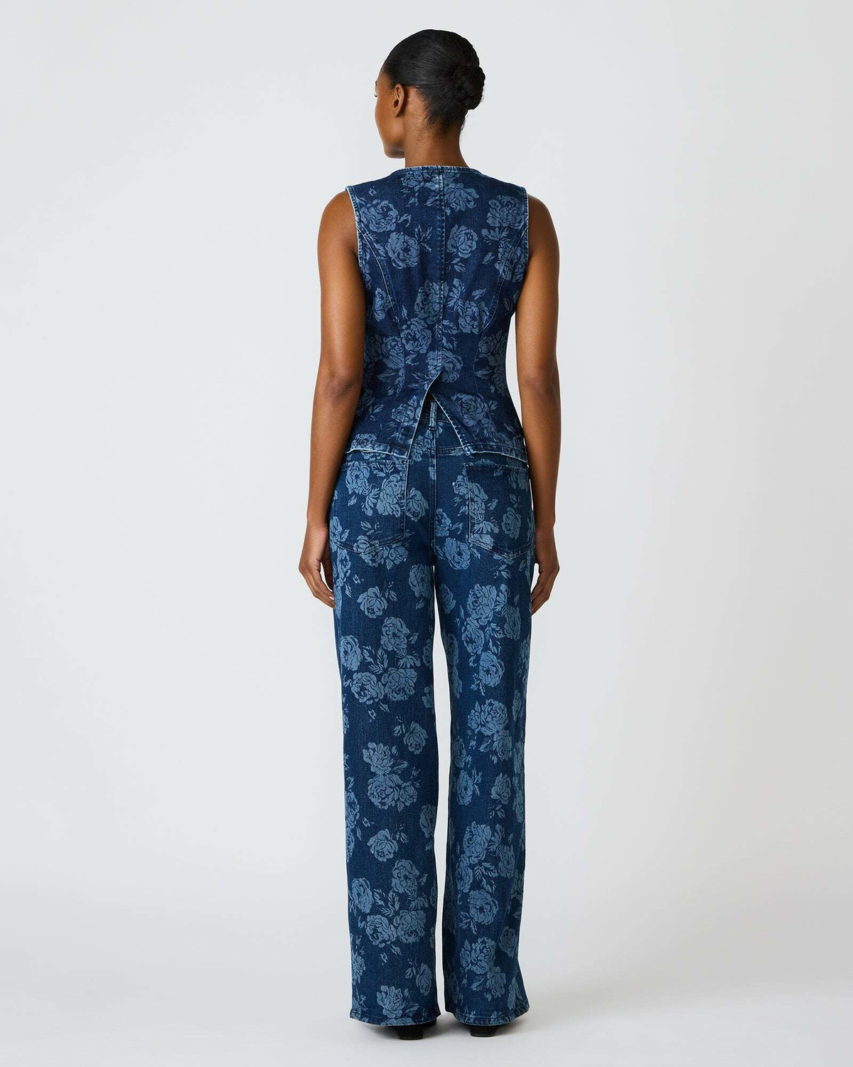 Steve Madden Welsey Top Vests in Indigo