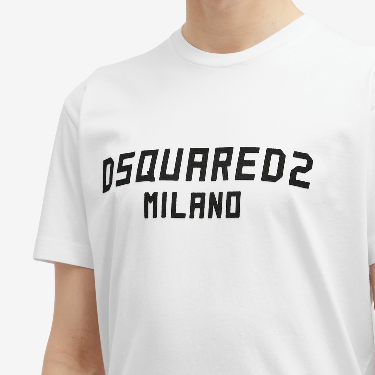 美品☆DSQUARED2 MILANOプリントロゴTシャツ ホワイト 美品☆DSQUARED2 MILANOプリントロゴTシャツ ホワイト