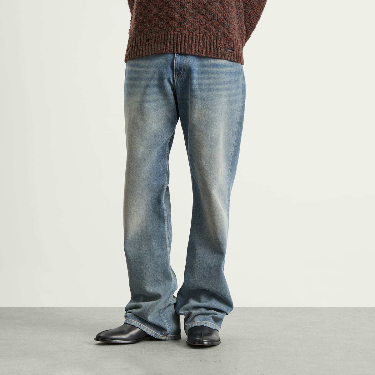 MM6 Maison Margiela Men's Vintage Wash Relaxed Fit Denim Jeans in