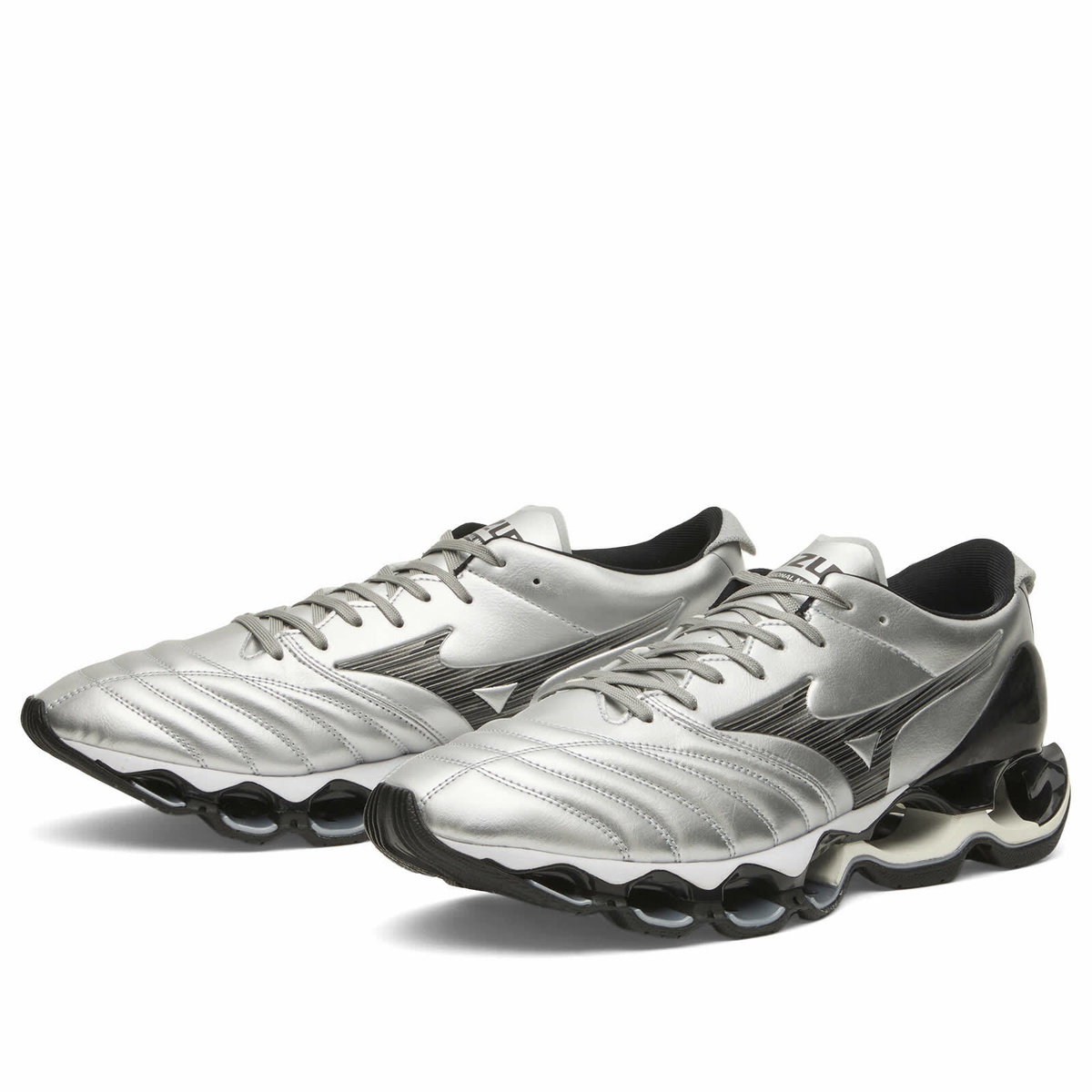 Mizuno Men's Wave Prophecy Morelia Neo Sneaker in Silver/Black