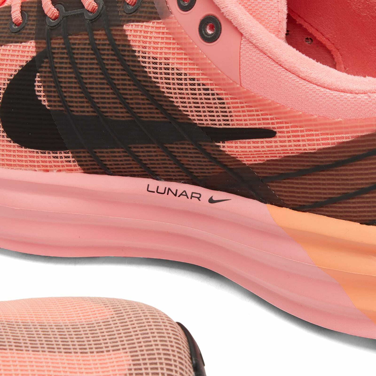 Nike Lunar Roam Sneakers in Pink Gaze// Black-Crimson Bliss Nike