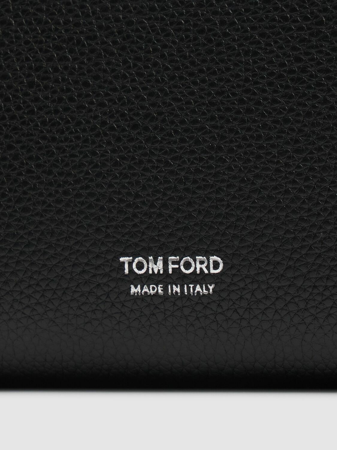 TOM FORD ブラックポーチ TOM FORD トム・フォード ロゴ トラベルポーチ | ブラック | FARFETCH JP
