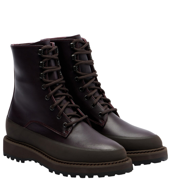 Photo: Le Monde Béryl Dolomite leather lace-up boots