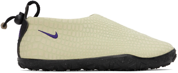 Photo: Nike Green ACG Moc Premium Slippers