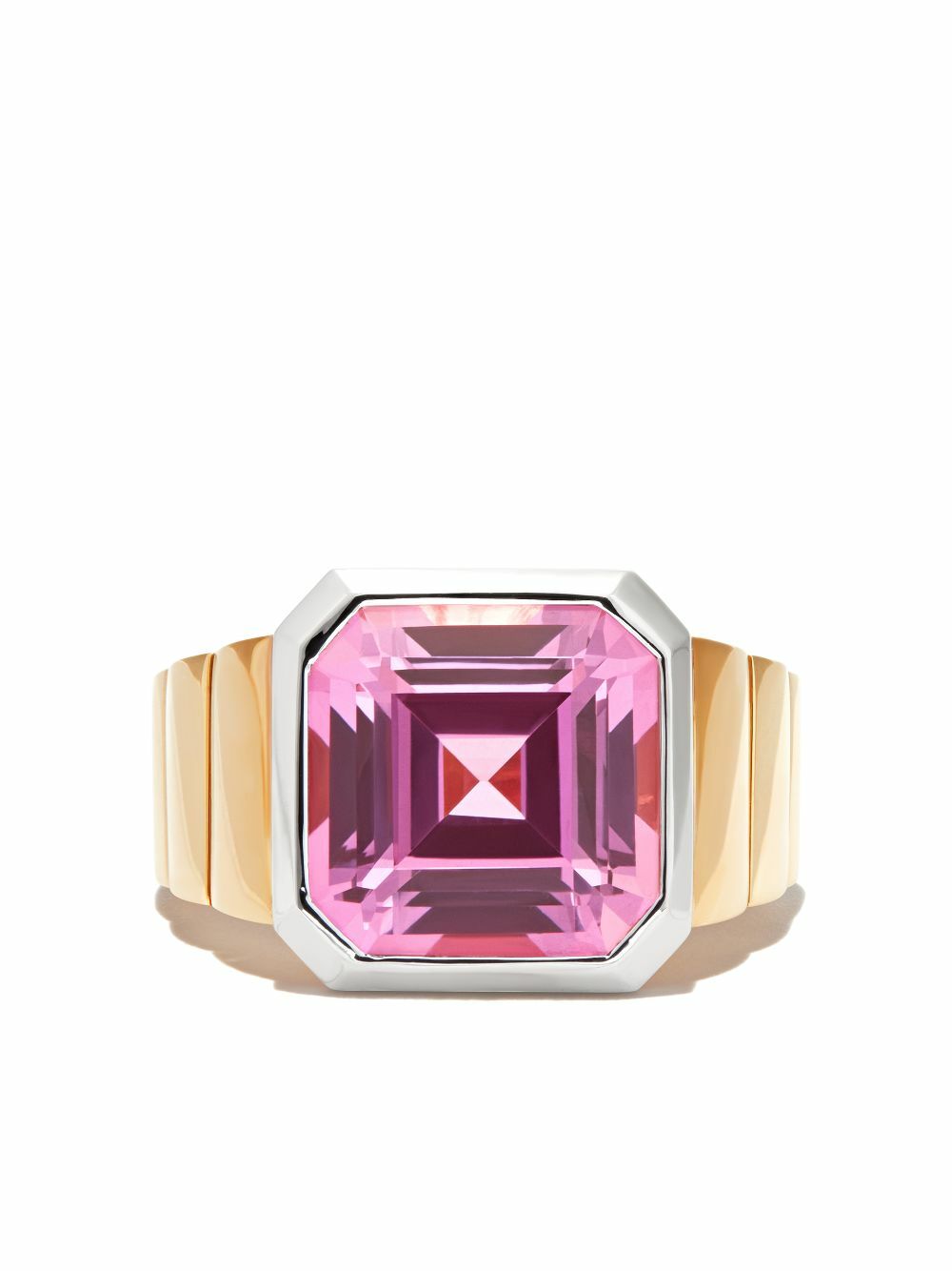 Yvonne Léon 9K Yellow Gold Chevaliere Princesse Corundum Signet Ring