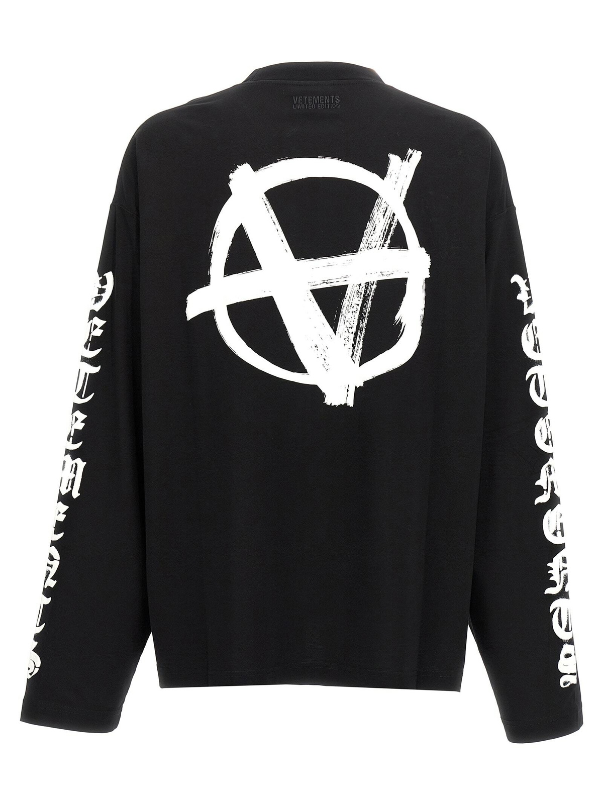 人気★関税込【VETEMENTS】 DOUBLE ANARCHY Tシャツ Black 関税込◇VETEMENTS Tシャツ DOUBLE ANARCHY LONGSLEEVE