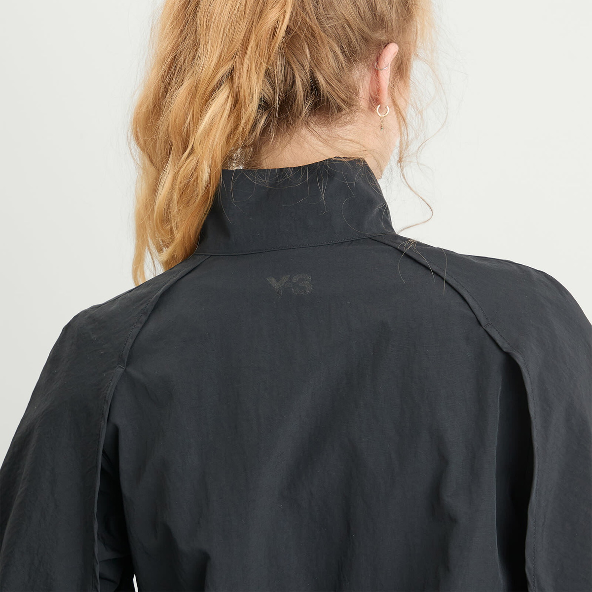 Y-3 Women's Cropped Jacket in Black