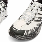 HOKA ONE ONE U Speedgoat 2 Sneaker in Black/Frost