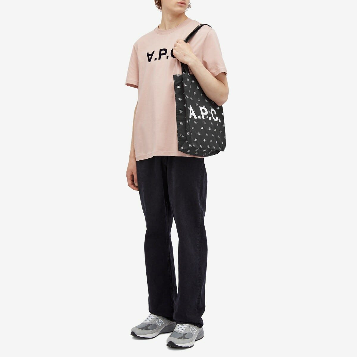 【送料&関税込】A.P.C. Printed Canvas Lou Shopping Bag A.P.C. Lou Tiger Tote Bag | navy | Evolve Clothing Gallery