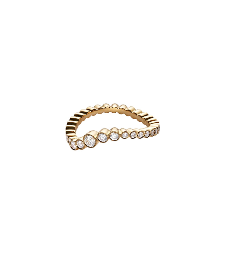Photo: Sophie Bille Brahe Sky Classic 18kt gold ring with diamonds