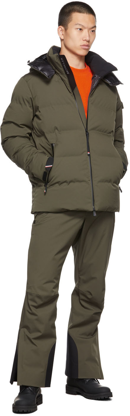 【関税込み】Moncler Grenoble カーキ ブリーザブル レギンス Moncler Grenoble: カーキ ブリーザブル レギンス | SSENSE 日本