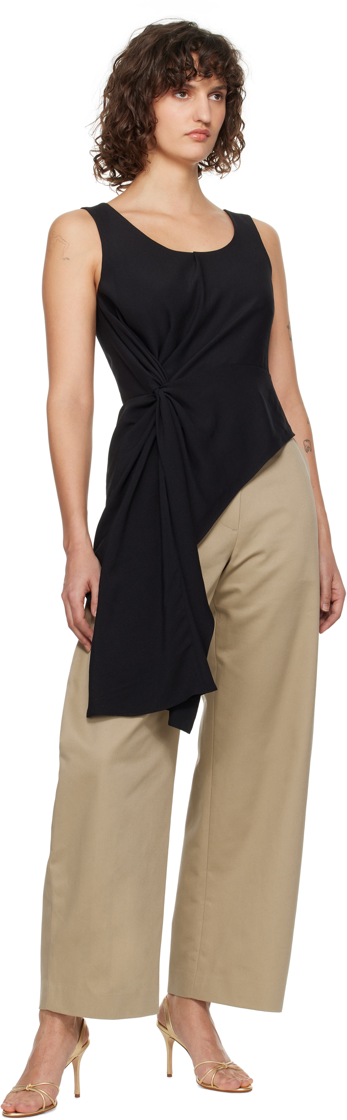 RECTO Black Asymmetric Twisted Top