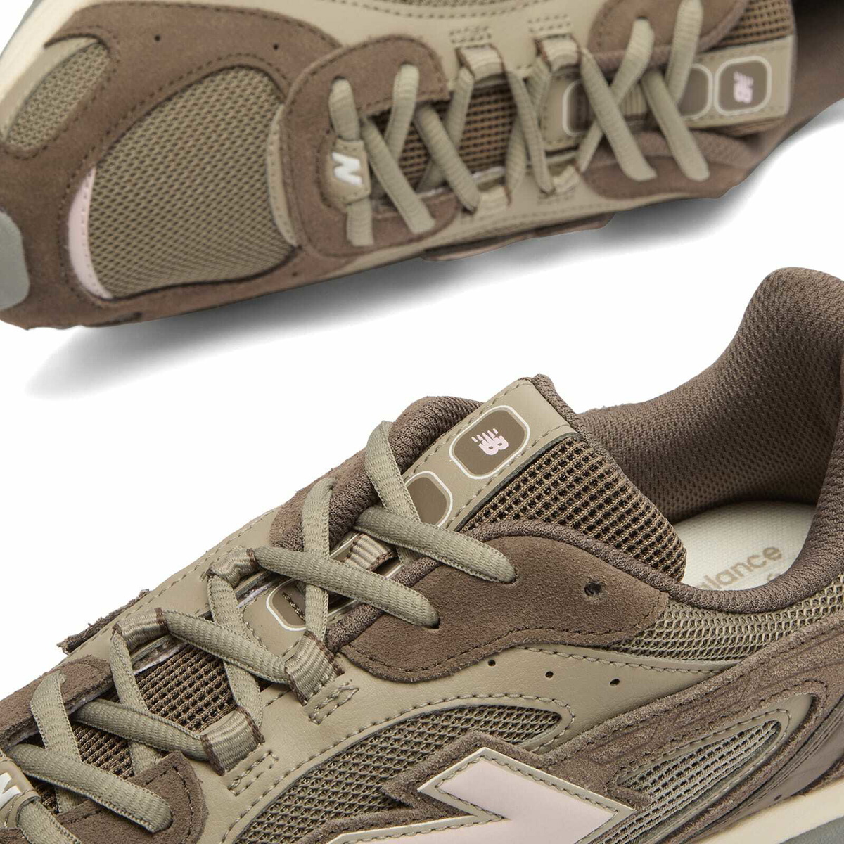 New Balance 204L Sneaker in Cortado/Stone Pink