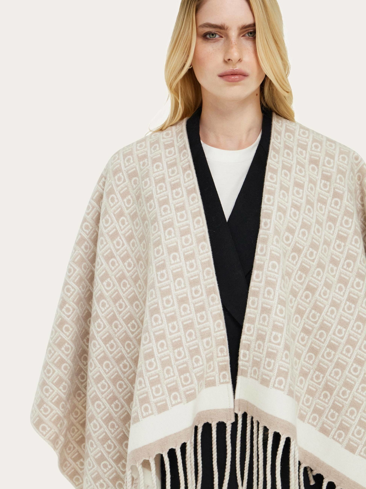 Ferragamo Womens Ferragamo Monogram cape in White