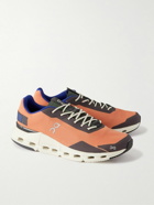 ON - Cloudnova Form Mesh Running Sneakers - Orange