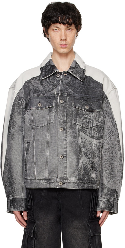 Photo: Feng Chen Wang Gray Printed Denim Jacket