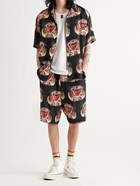 ENDLESS JOY - Tigre Printed Crepe Shorts - Black