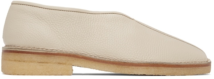 Photo: Lemaire SSENSE Exclusive Beige Grained Leather Slippers