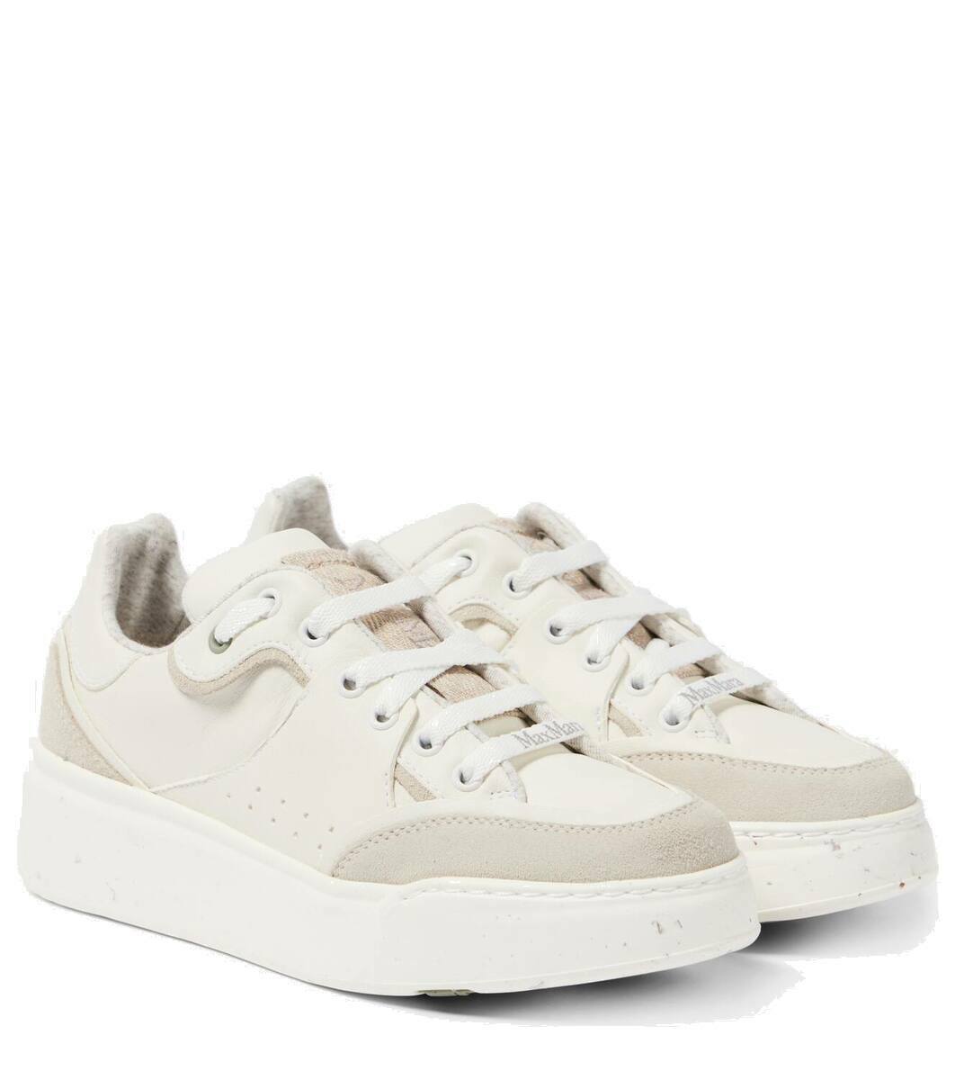 【関税込み】Max Mara トープ Maxi Active スニーカー Max Mara sneakers for Women | SSENSE