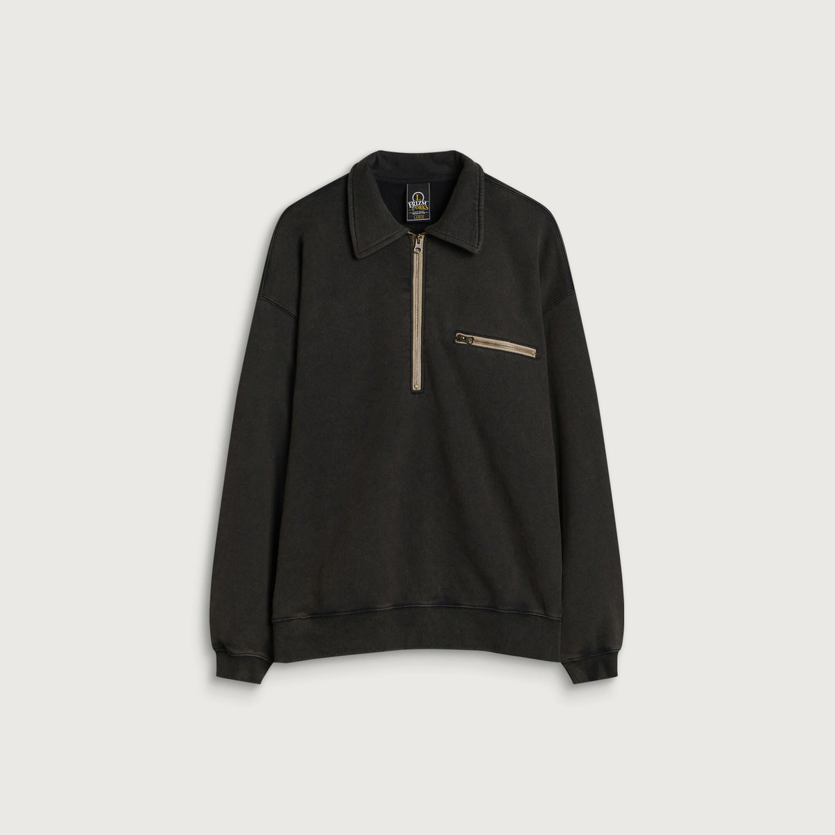 FrizmWORKS Men's Vintage Dyeing Half Zip Sweat in Vintage Black