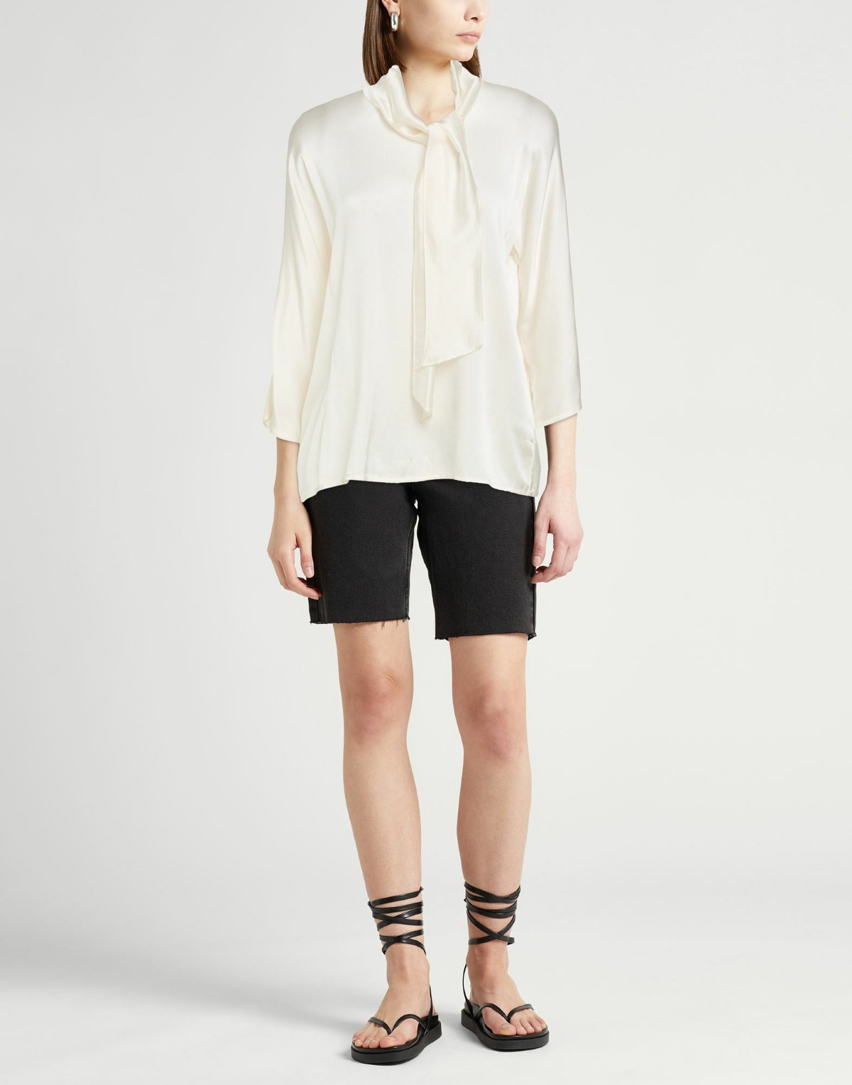 Jucca Womens Top in Cream