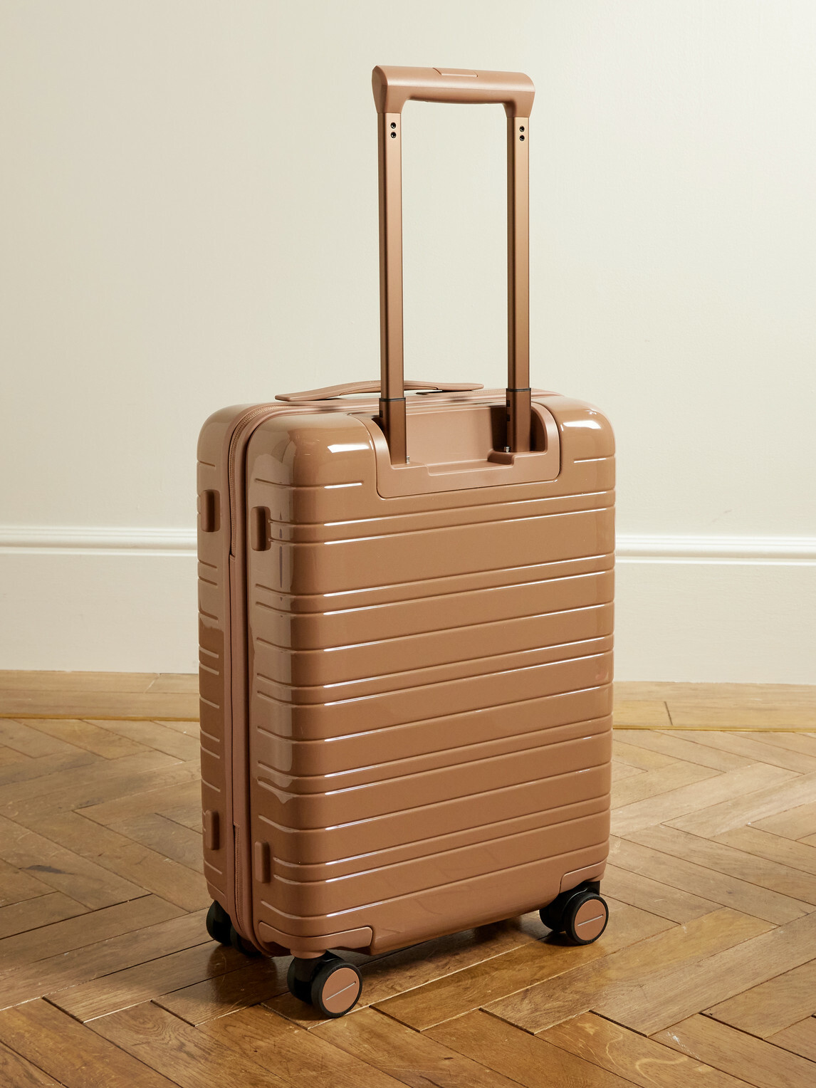 Horizn Studios - H5 RE Hardshell Cabin Suitcase