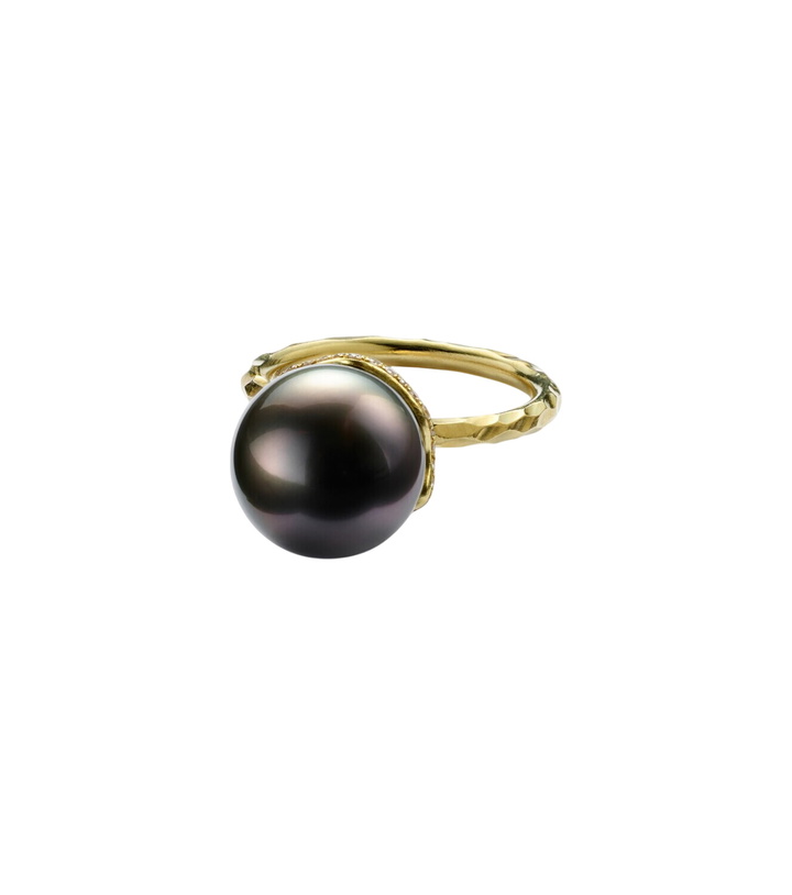 Photo: Octavia Elizabeth Orb 18kt gold ring with pearl and diamonds