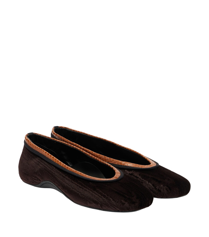Photo: Dries Van Noten Leather-trimmed velvet ballet flats