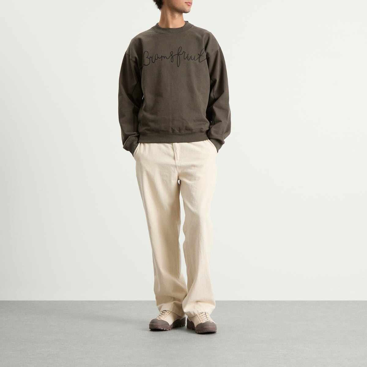Bram's Fruit Men's Garden Hose Chain Stitch Crewneck Sweatshirt in Solid Charcoal