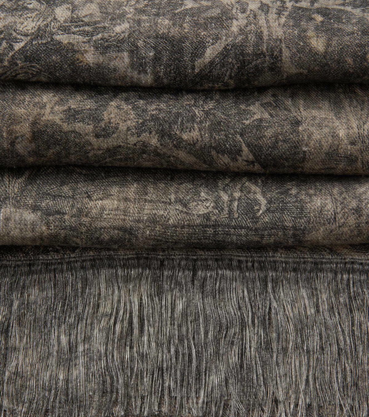 The House of Lyria Inule throw