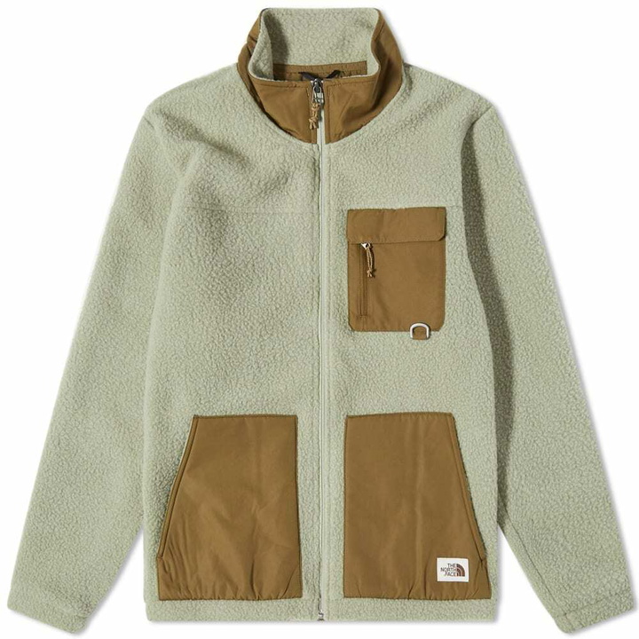 Photo: The North Face Men's Bleaklow Fleece in Tea Green/Military Olive