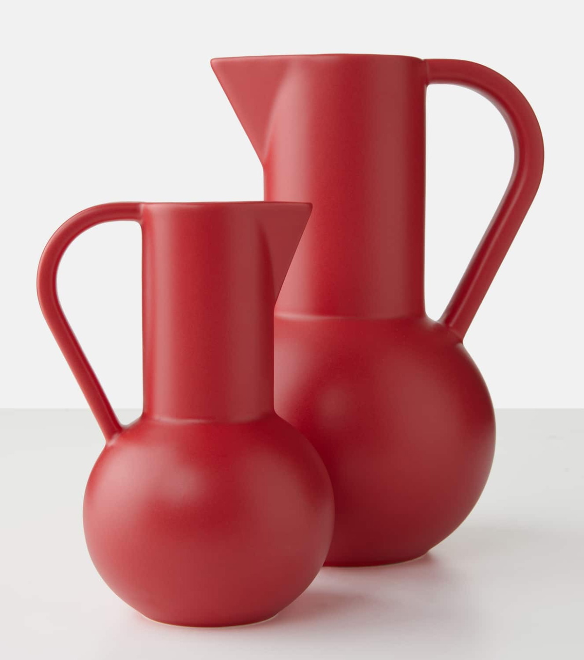 Raawii Strøm Large jug by Nicholai Wiig-Hansen