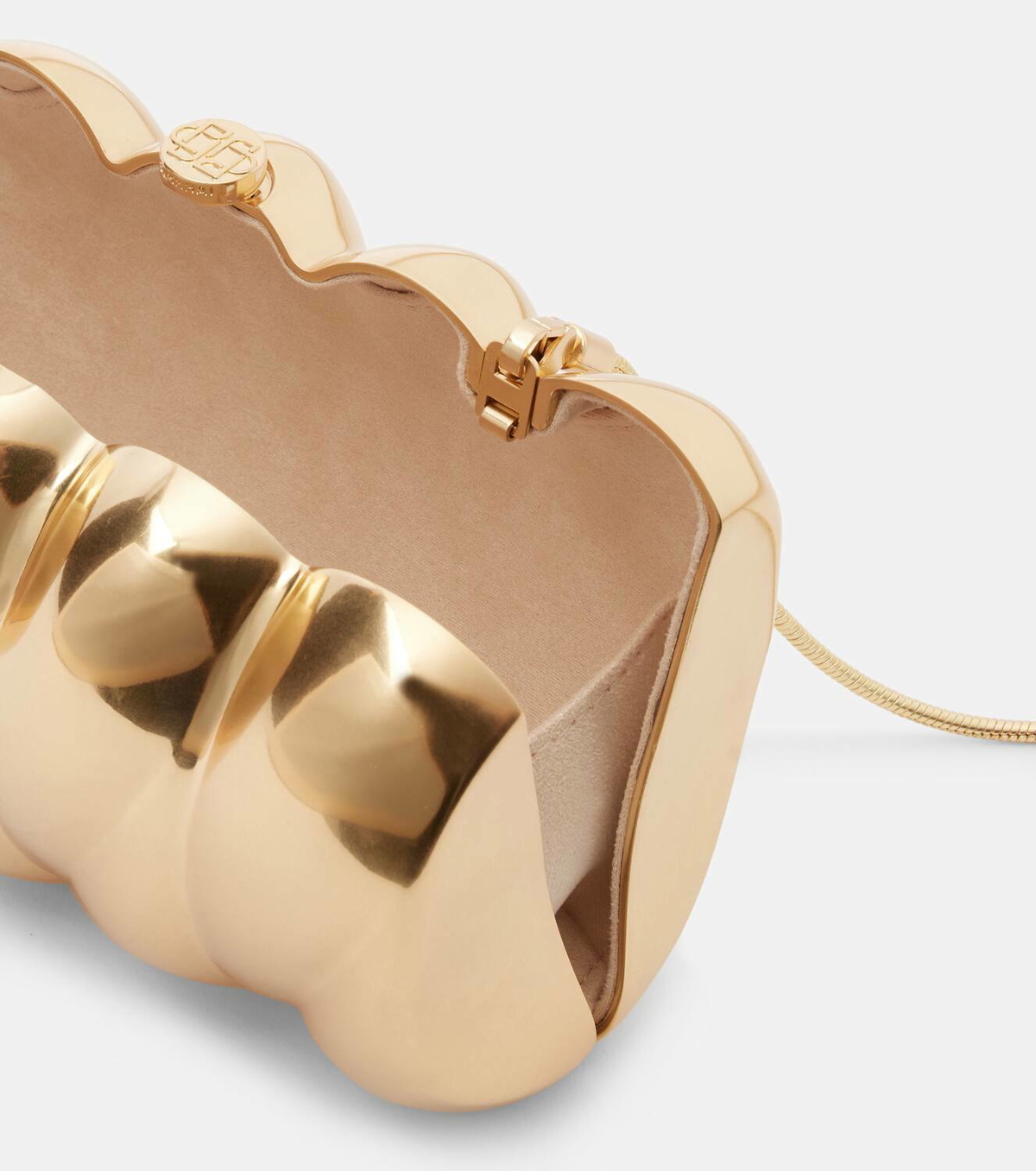 Simkhai Reya clutch