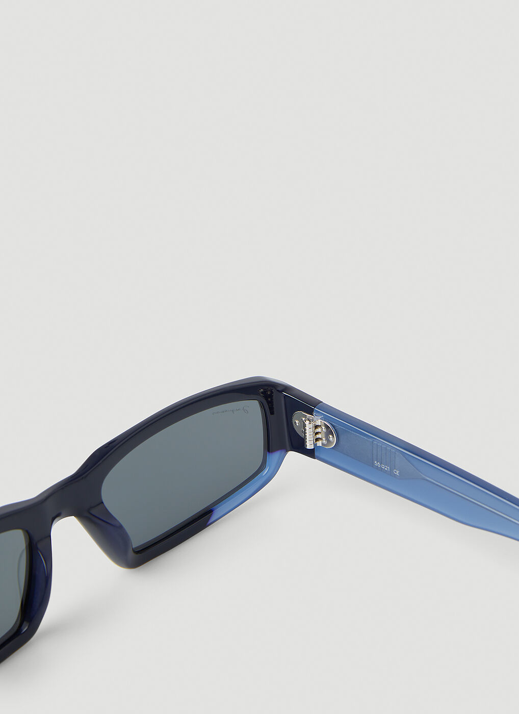 【送料&関税込】Jacquemus Les Lunettes Altu Sunglasses - Uni Les Lunettes Altu navy - eye-oo.com