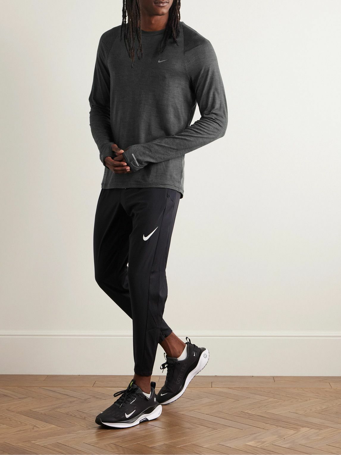 nike running division セットアップ Nike Stride Men's Dri-FIT 1/4-Zip Running Top. Nike.com