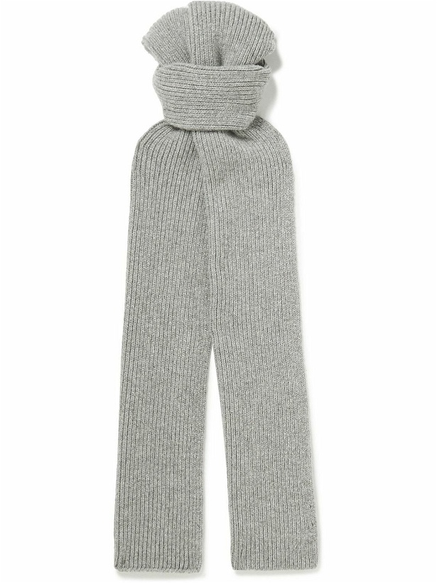 Photo: Mr P. - Ribbed Wool Scarf