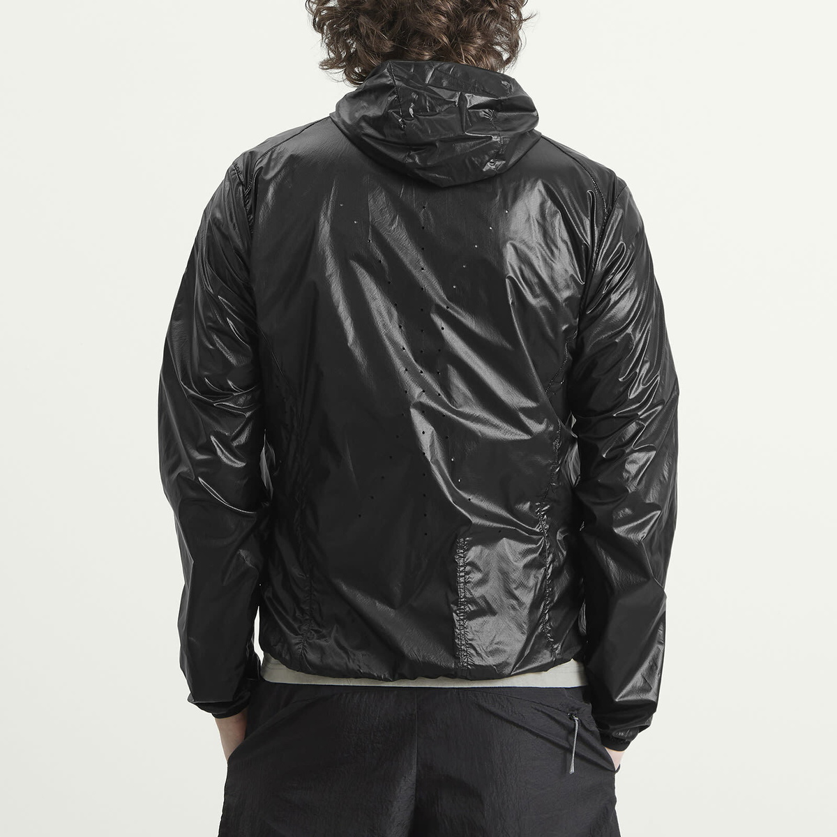 ROA Men's Hue Packable Wind Jacket in Black