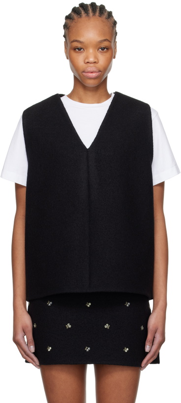 Photo: Rier Black Walker Vest