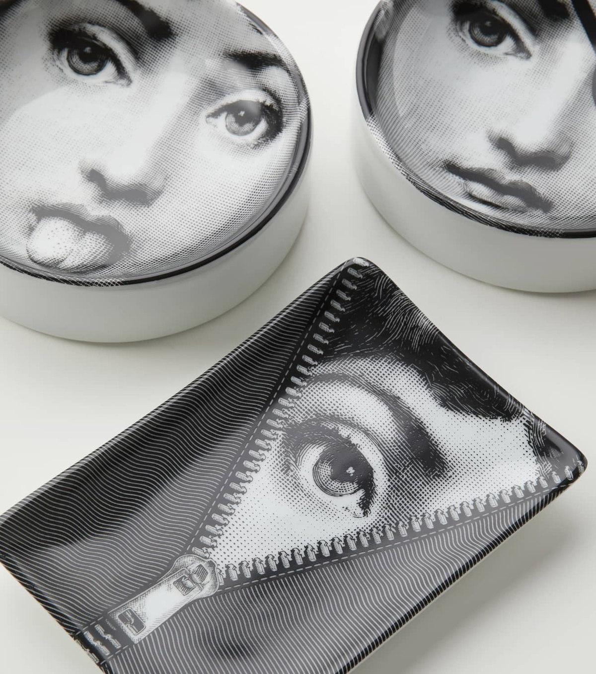 Fornasetti Tema e Variazioni n.8 ashtray