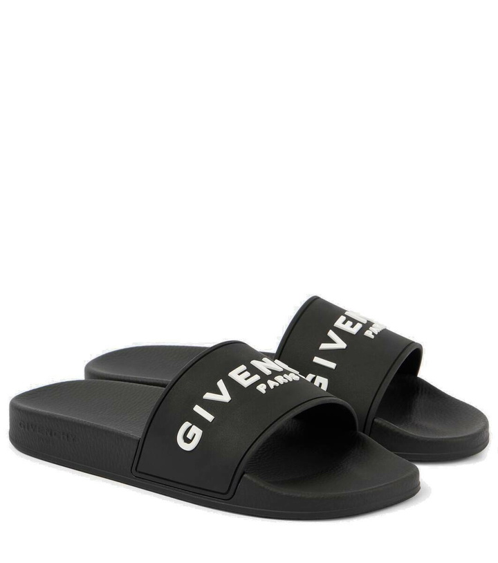 Photo: Givenchy Logo slides