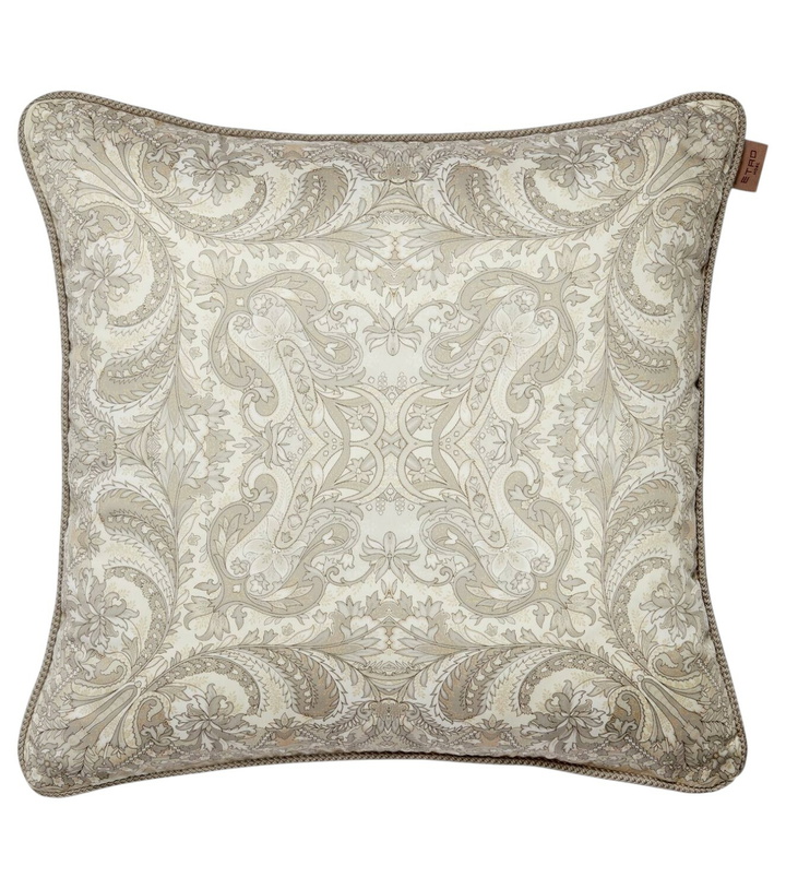 Photo: Etro Floral cotton jacquard cushion